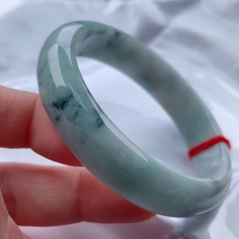 翡翠手镯未镶嵌正60