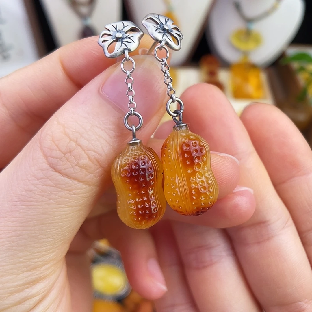 琥珀未镶嵌珠宝奇石