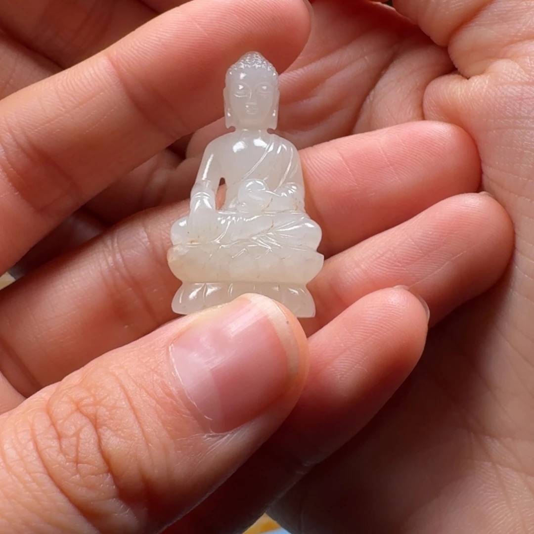 和田玉挂件未镶嵌爱**坦