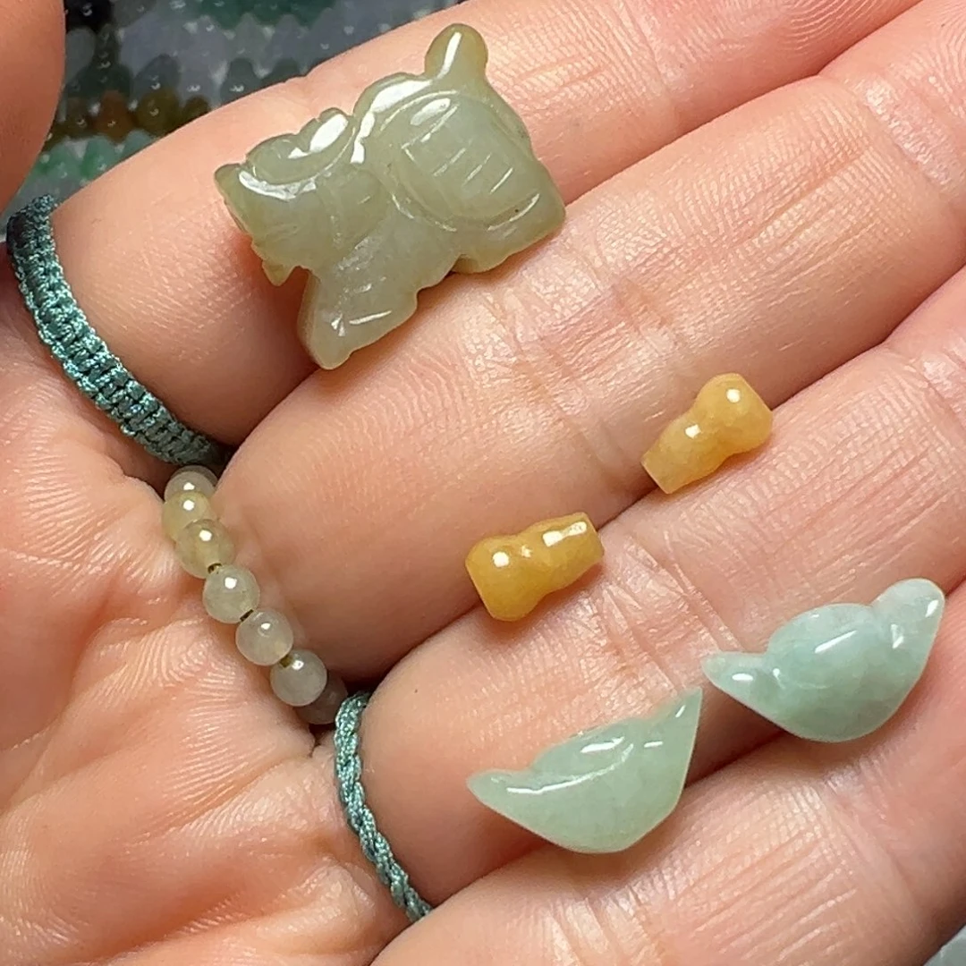 天***K翡翠未镶嵌颈饰通孔龙元宝葫芦5个58块