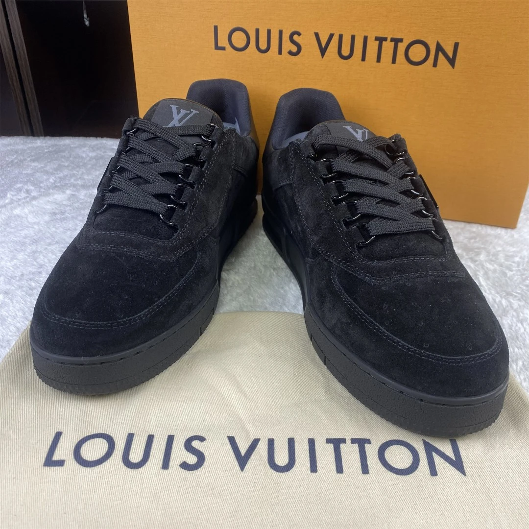 未使用 LouisVuitton/路易威登 LV Trainer黑武士板鞋