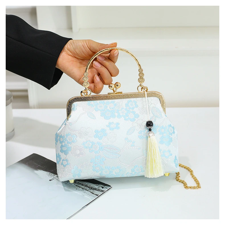 手提单肩包斜挎包中国风刺绣包新中式包包复古晚宴包手拿包女包