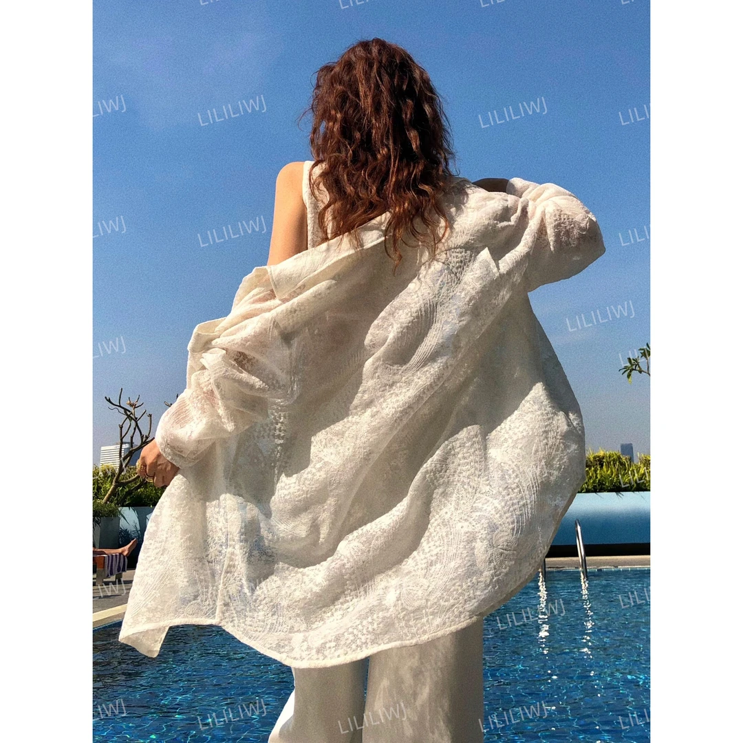 【婉君】早春甜美蕾丝花边拼接宽松防晒长袖衬衫上衣LWJ25A1C141