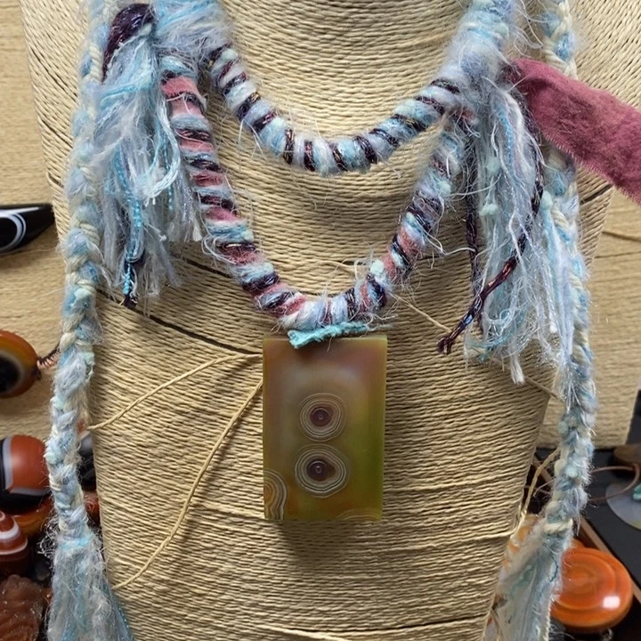 玛瑙/玉髓未镶嵌颈饰