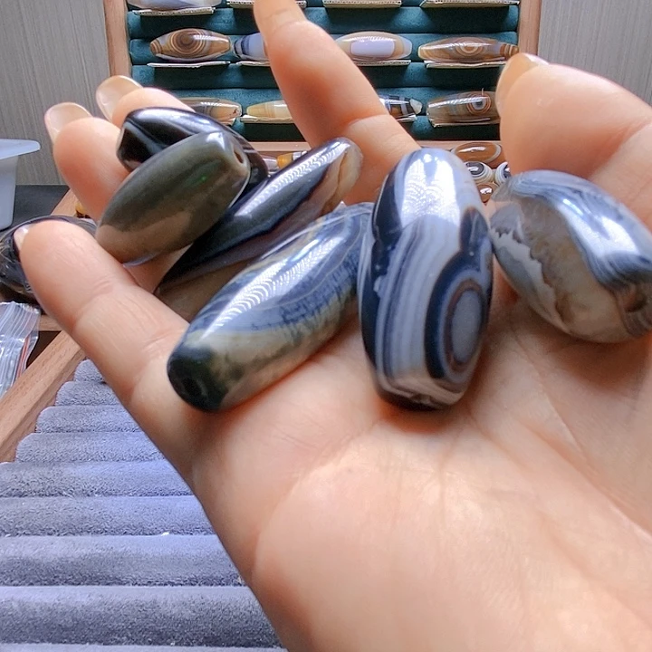 轩***轩玛瑙/玉髓未镶嵌吊坠(不含链)