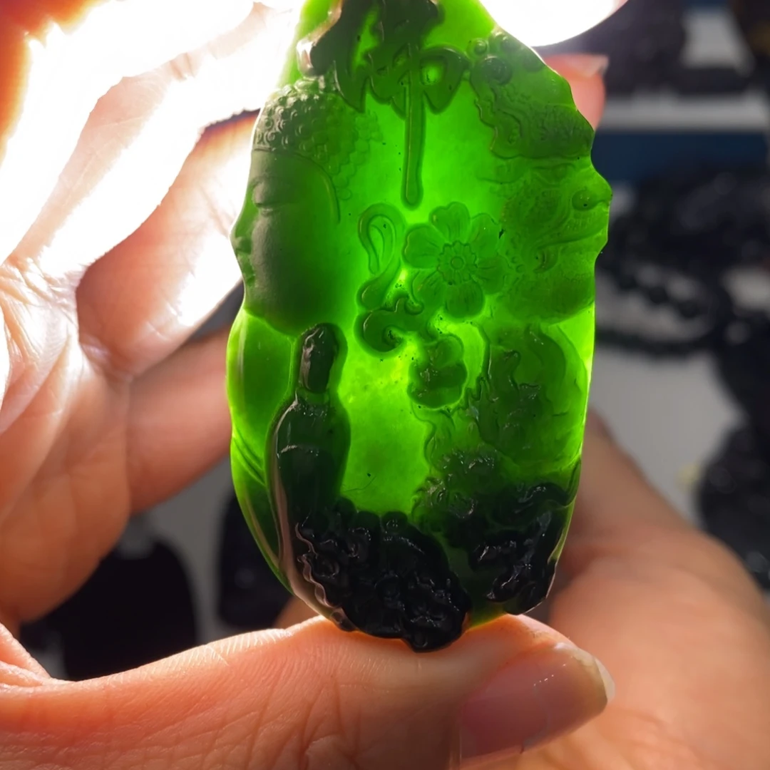 蛇纹石玉未镶嵌吊坠