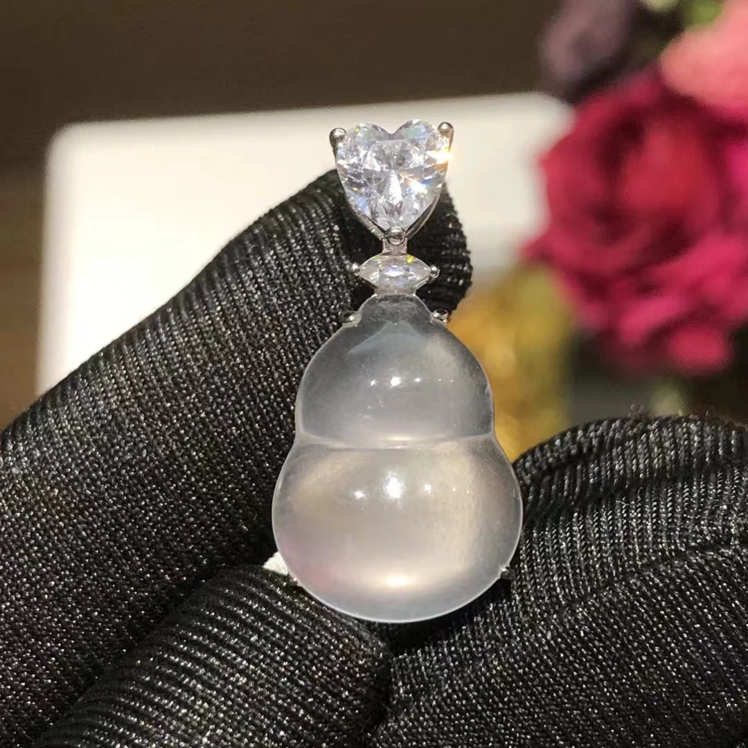 XinYuan｜葫芦｜天然玉石石英质玉吊坠 葫芦小精品