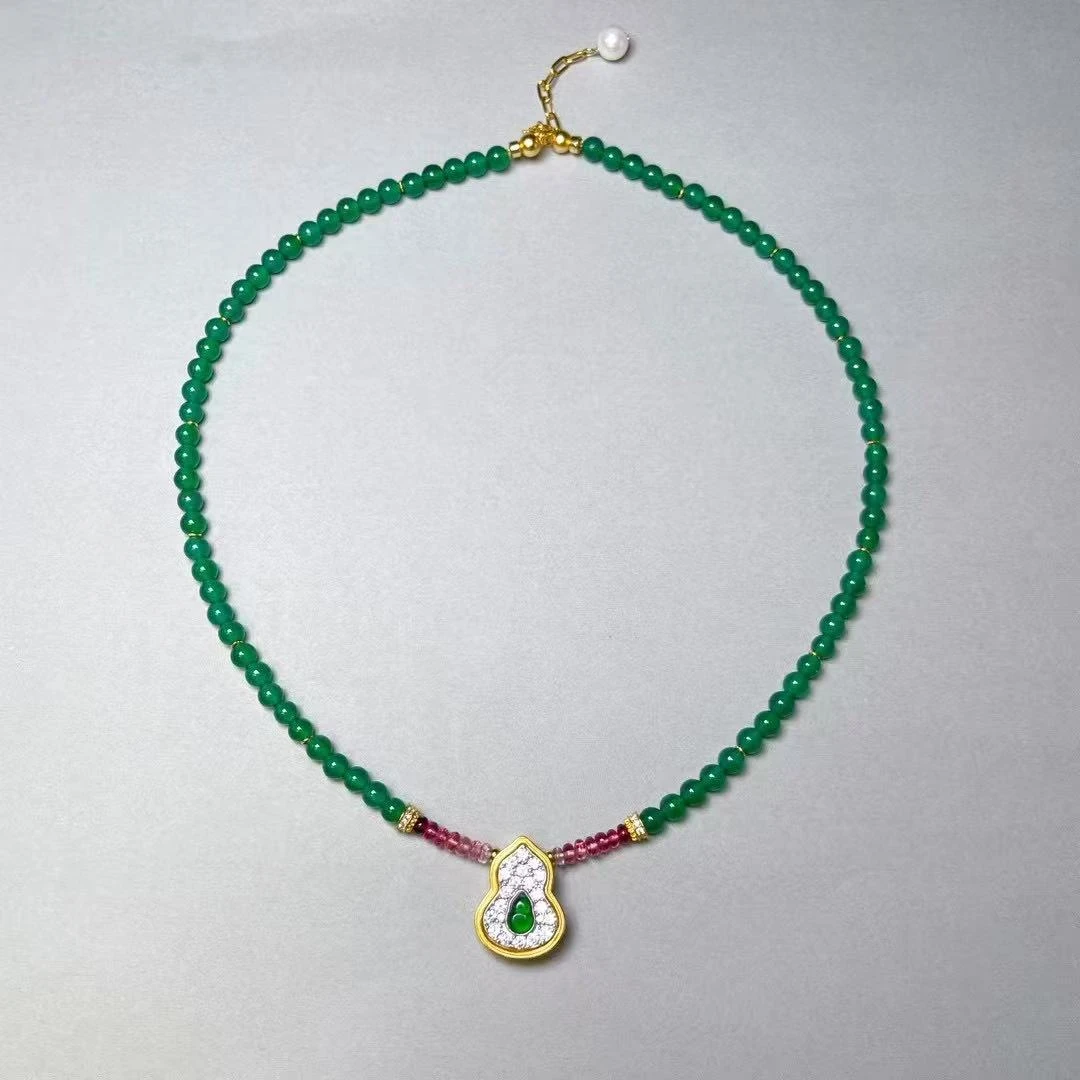 福禄翡翠翠绿翠绿的项链