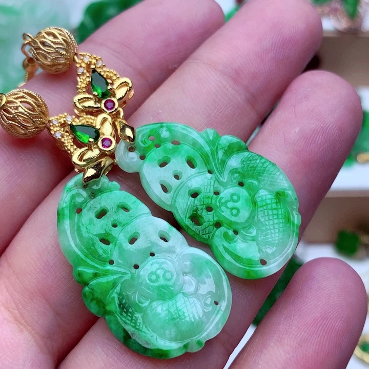 翡翠未镶嵌耳饰耳饰