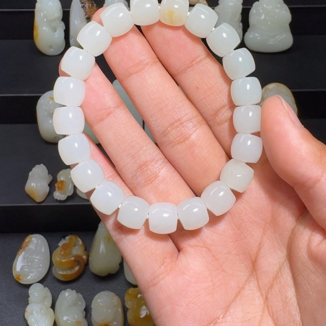 和田玉（子料）未镶嵌颈饰栗*?