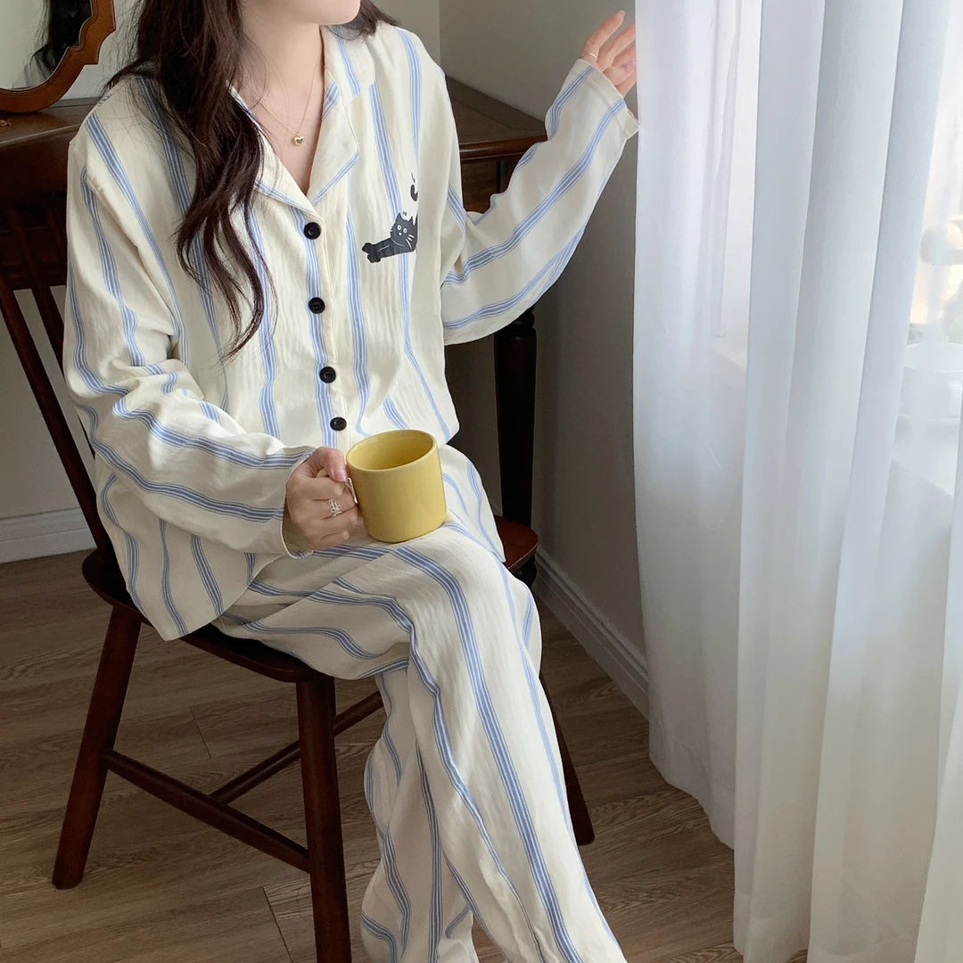 带胸垫双层泡泡棉绸睡衣女春秋季新款长袖精致条纹舒眠家居服套装