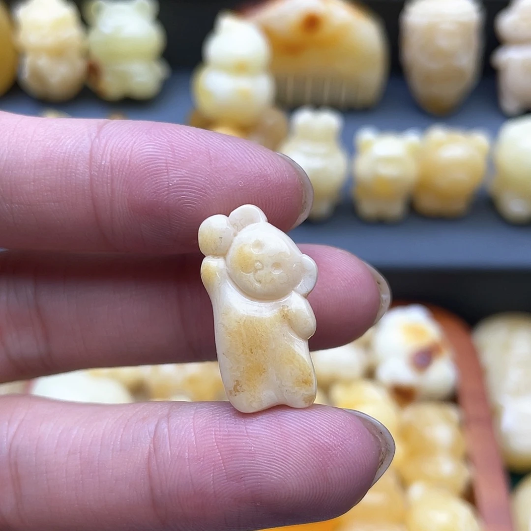 琥珀裸石未镶嵌蜜蜡