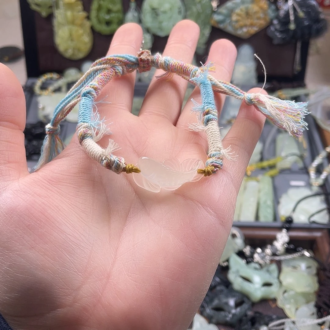 岫玉未镶嵌吊坠(赠链)