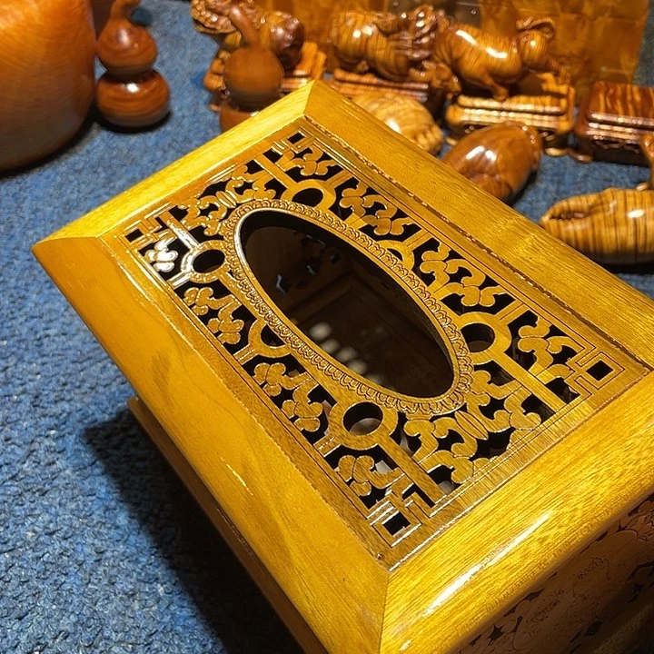 金丝楠金丝楠木纸巾盒镂空雕花