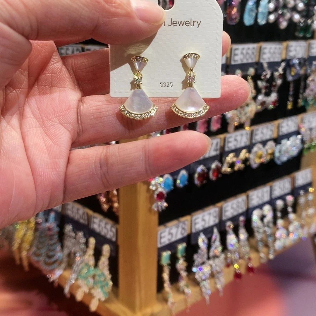 【闪购商品】纯铜925银锆石菲*