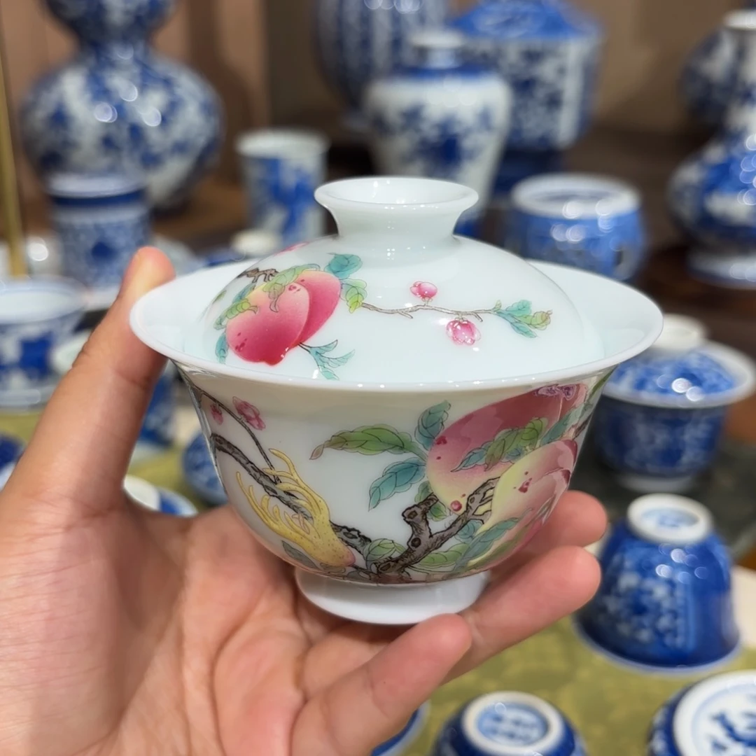 瓷粉彩三多盖碗 放漏