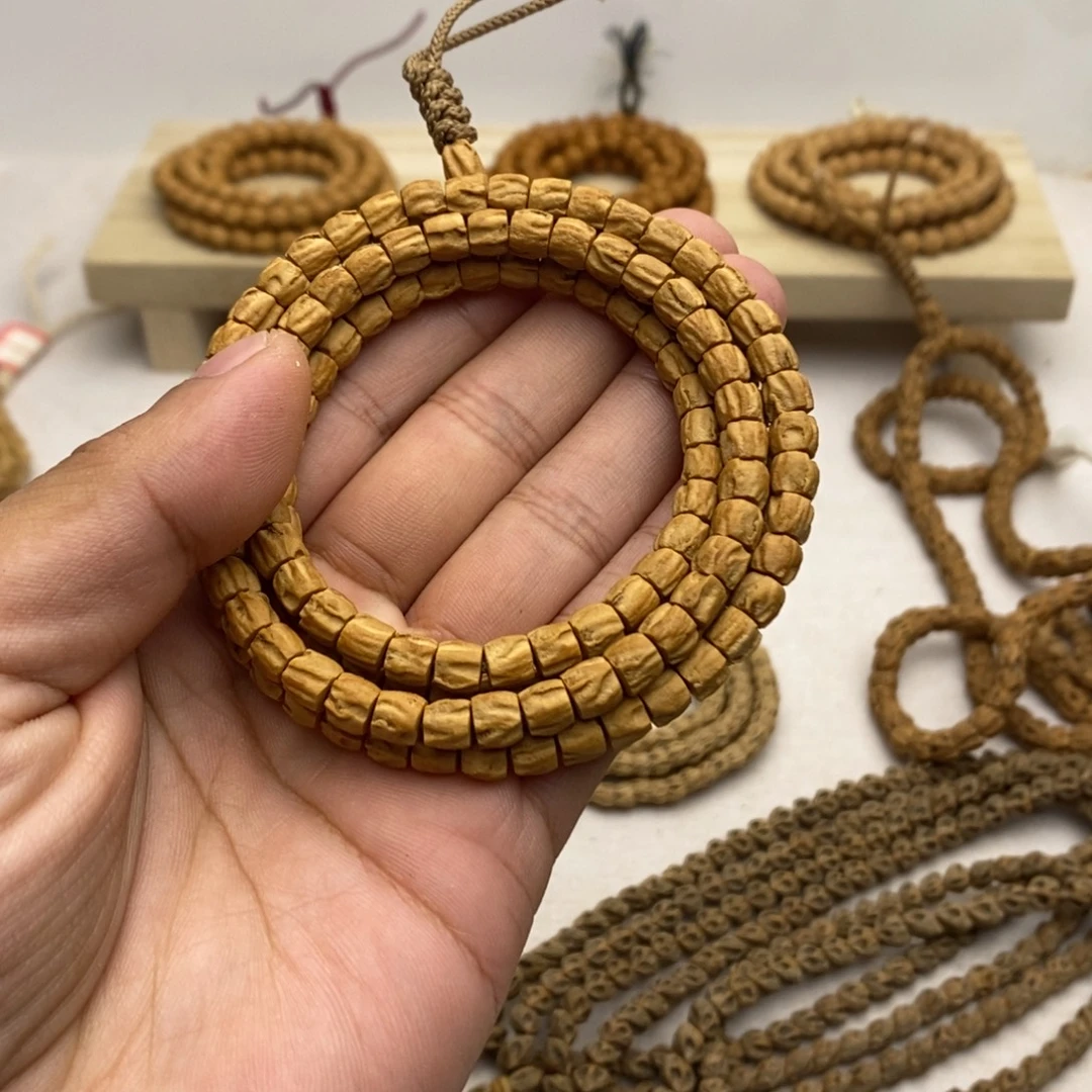 ᰔ***琦热振柏香籽厚切方块108卡6一条