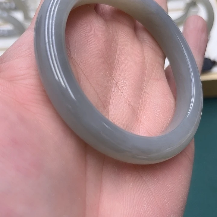 和田玉手镯未镶嵌80号