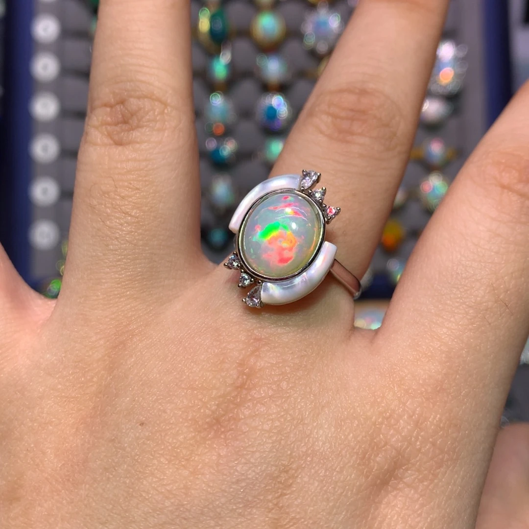 银S925镶嵌欧泊戒指