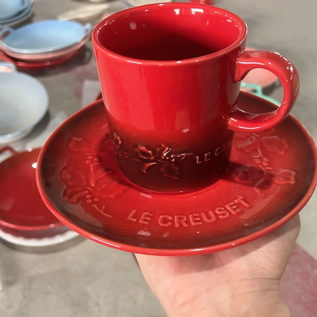 陶瓷 冬青花盘 冬青花杯 红色