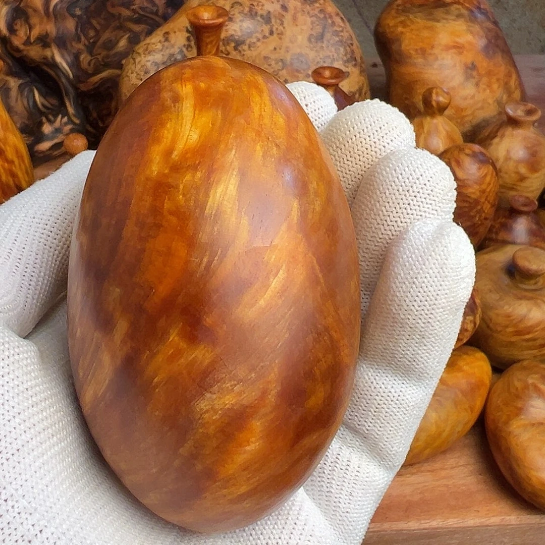 用***5松木长白山琥珀木手把件