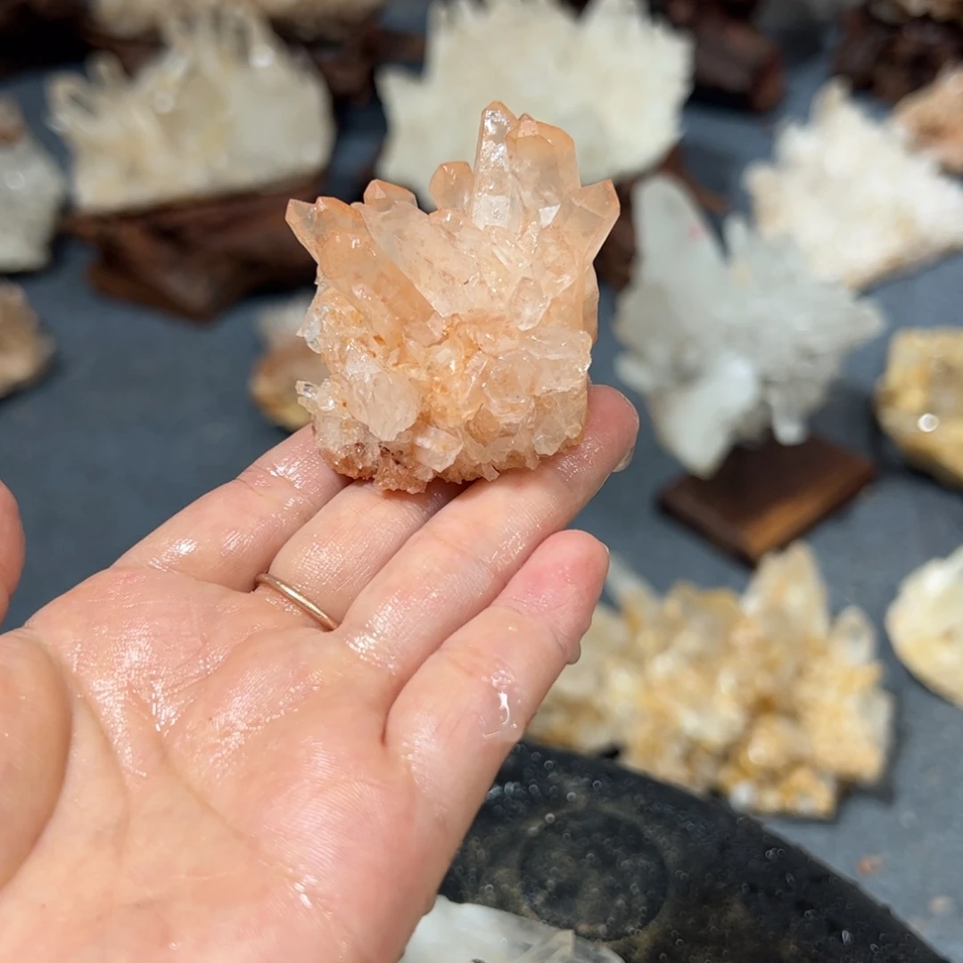 山***草未镶嵌珠宝半成品水晶