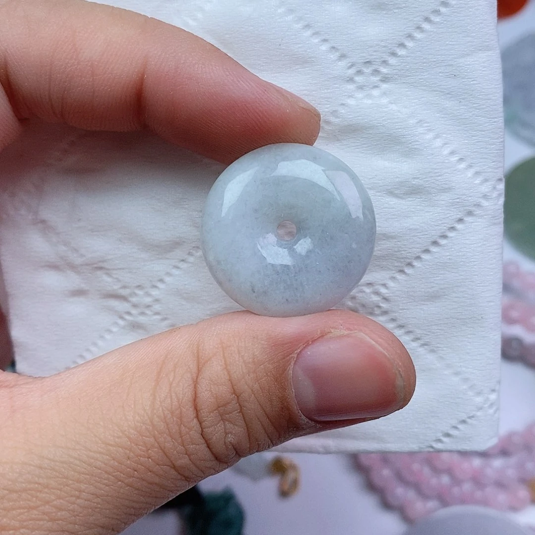 翡翠颈饰未镶嵌纯天然