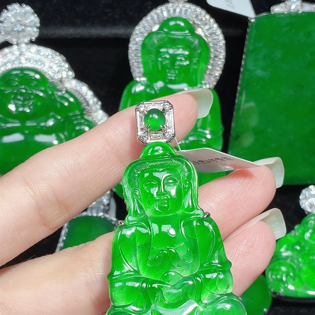 翡翠未镶嵌颈饰11