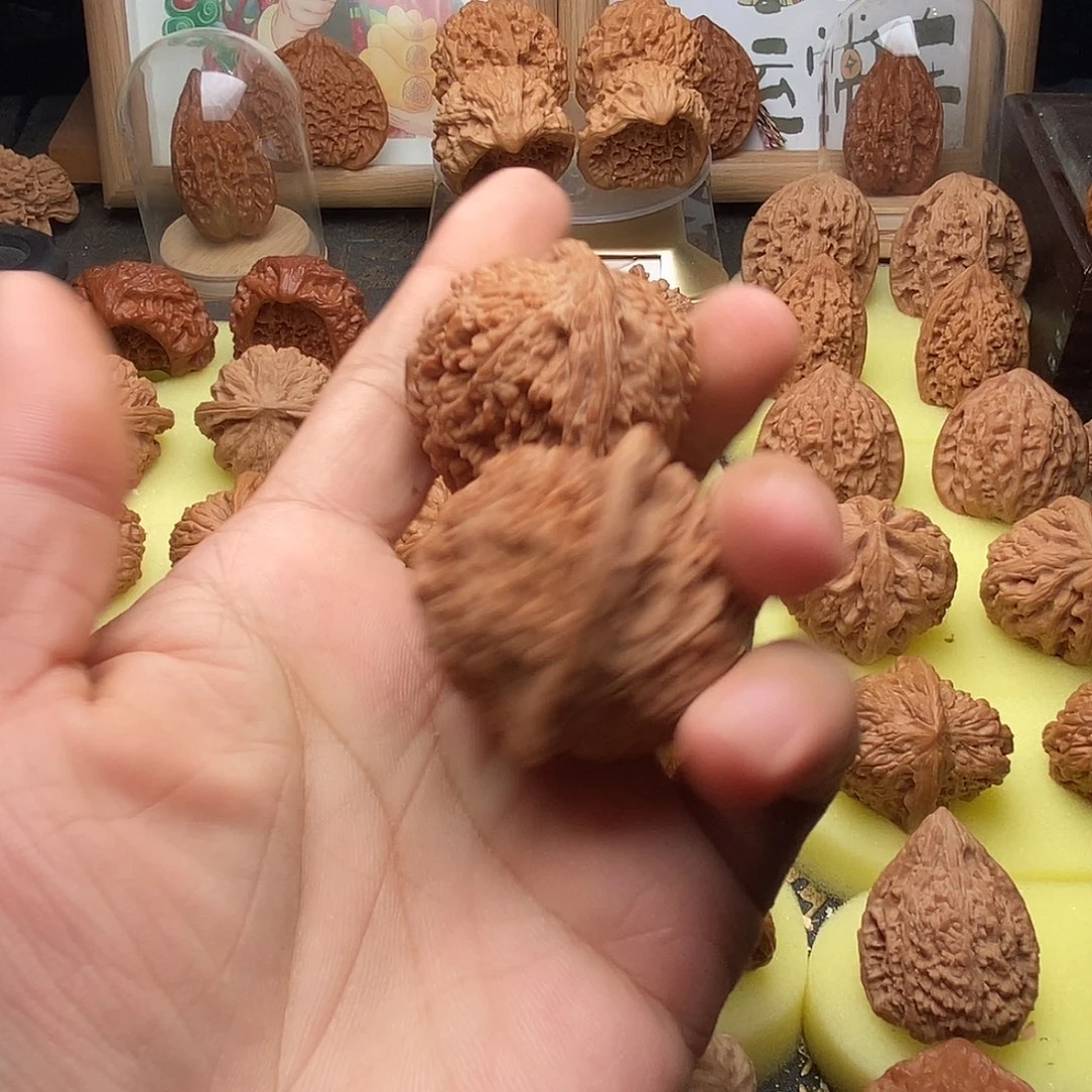 好***人文玩核桃把件满天星42