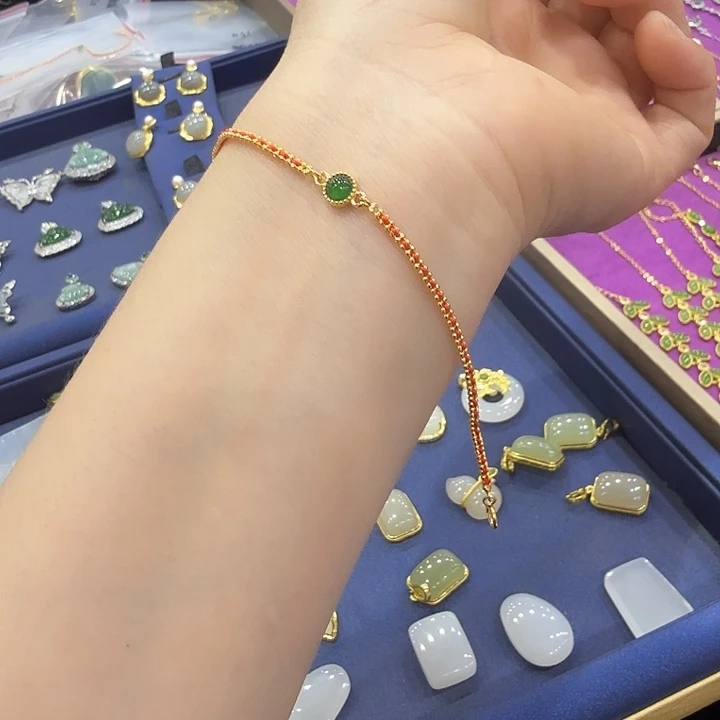 承***贝和田玉未镶嵌颈饰