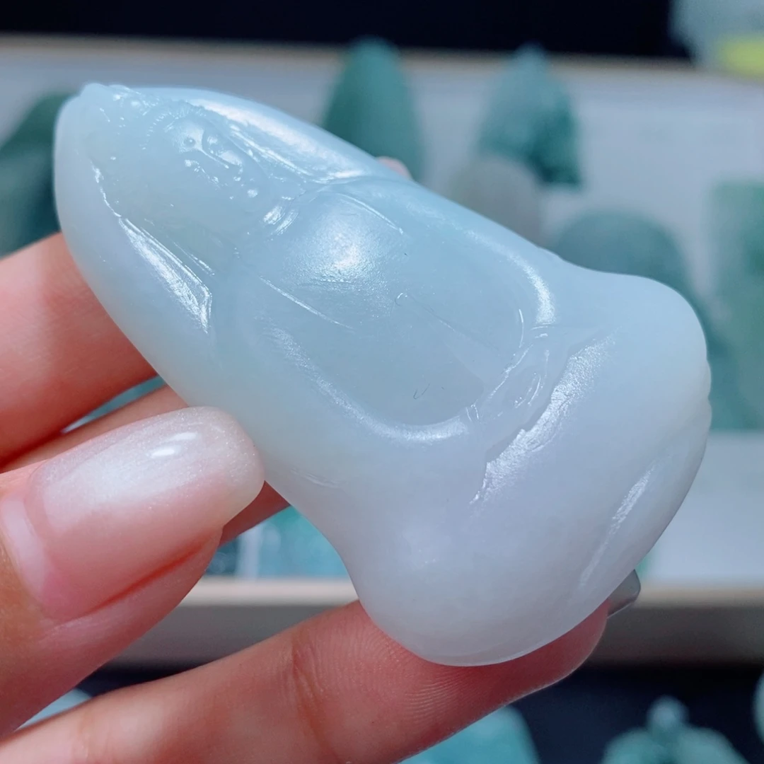 定制翡翠吊坠未镶嵌