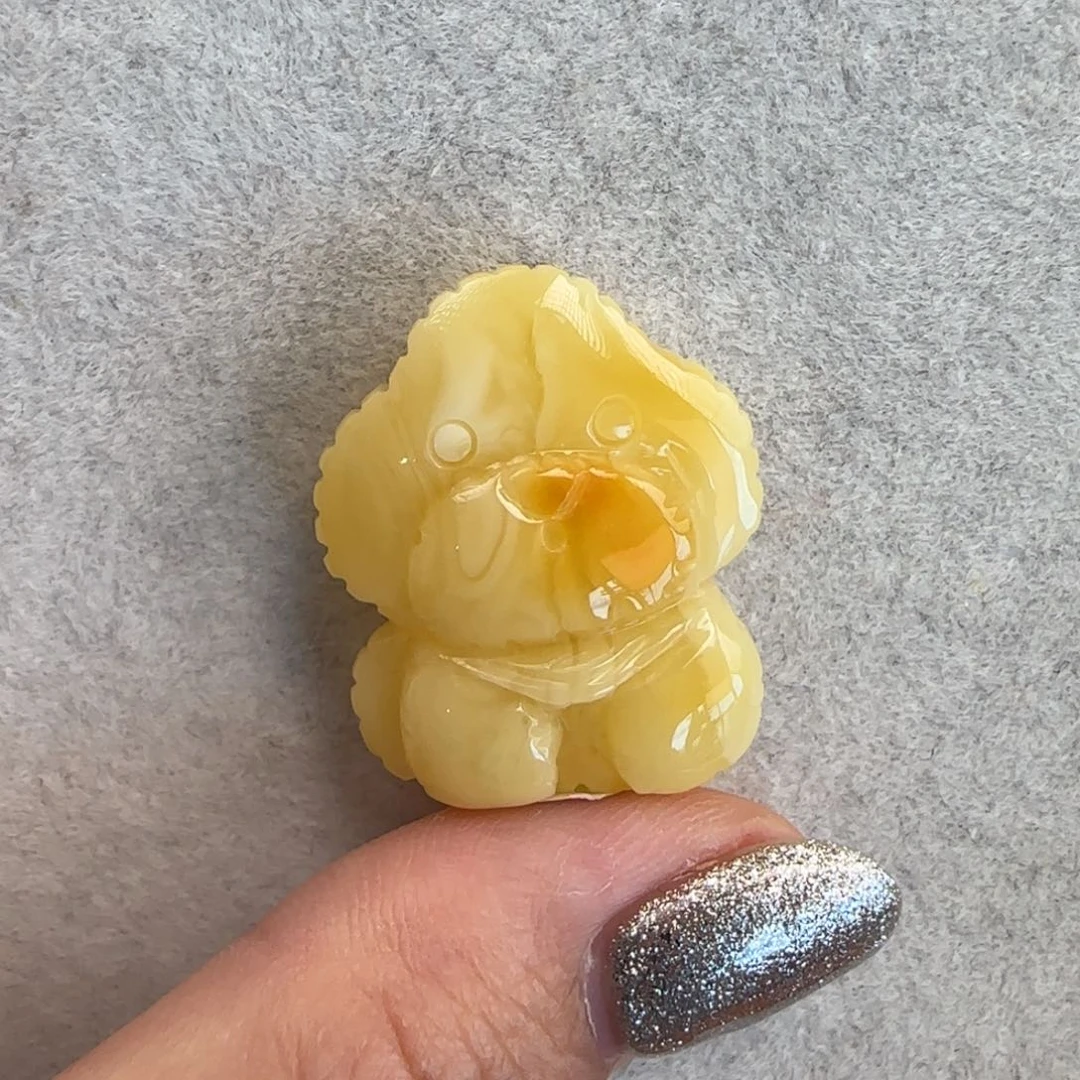 未镶嵌琥珀珠宝奇石