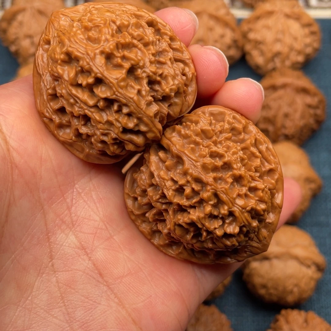 把件文玩核桃40原桩老树满天星