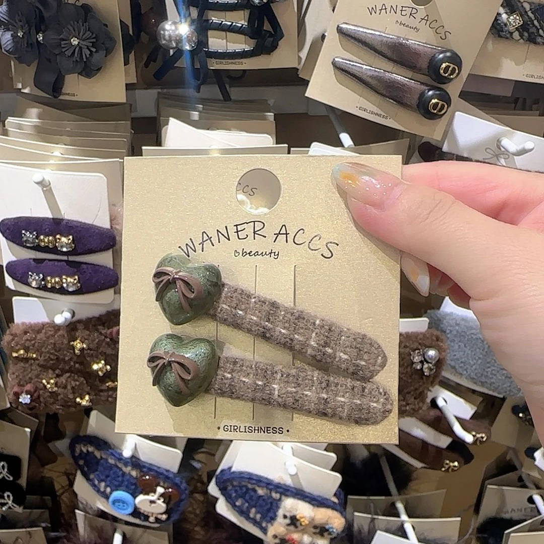 皮质非金属爱心压夹