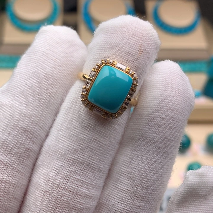 绿松石18K金镶嵌戒指