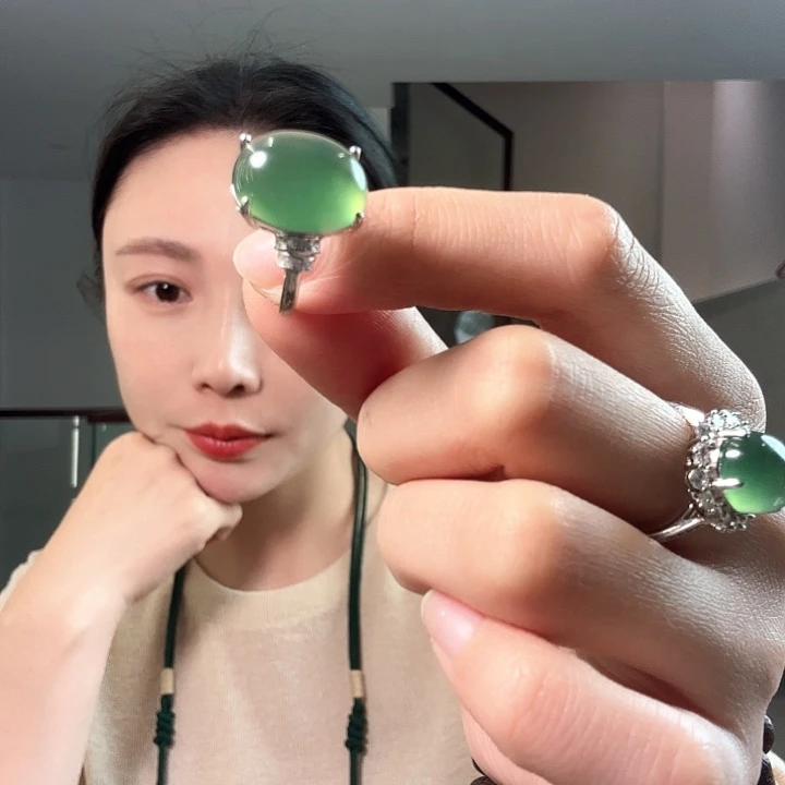 龙***妈蛇纹石玉未镶嵌颈饰