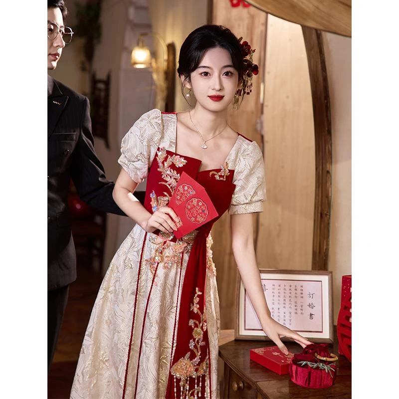 敬酒服新娘2025新款订婚礼服裙结婚当天便装新中式回门服高端大气