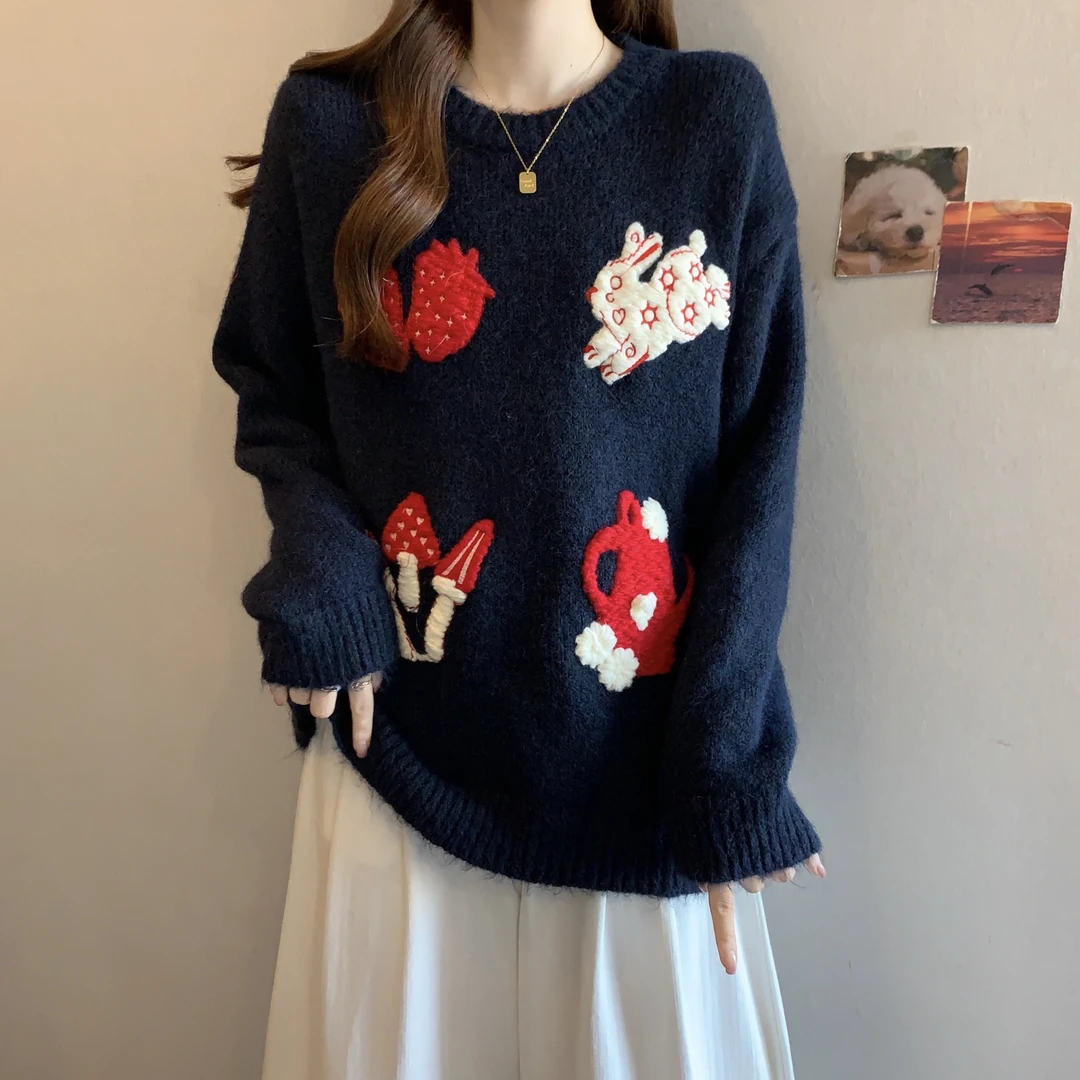 大码女装胖mm秋冬新款韩版重工刺绣小兔莓套头毛衣遮肚针织上衣