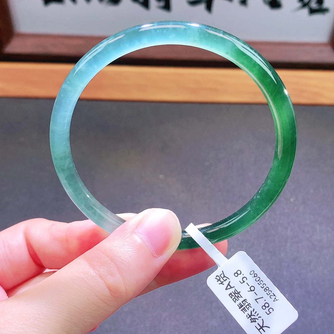 翡翠未镶嵌手镯天然翡翠