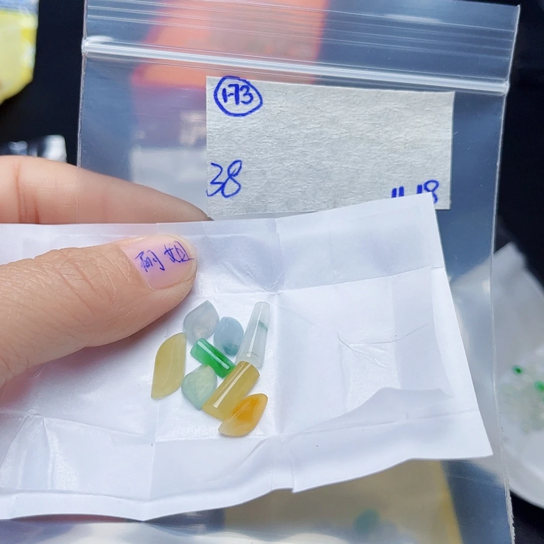 定制翡翠未镶嵌不退