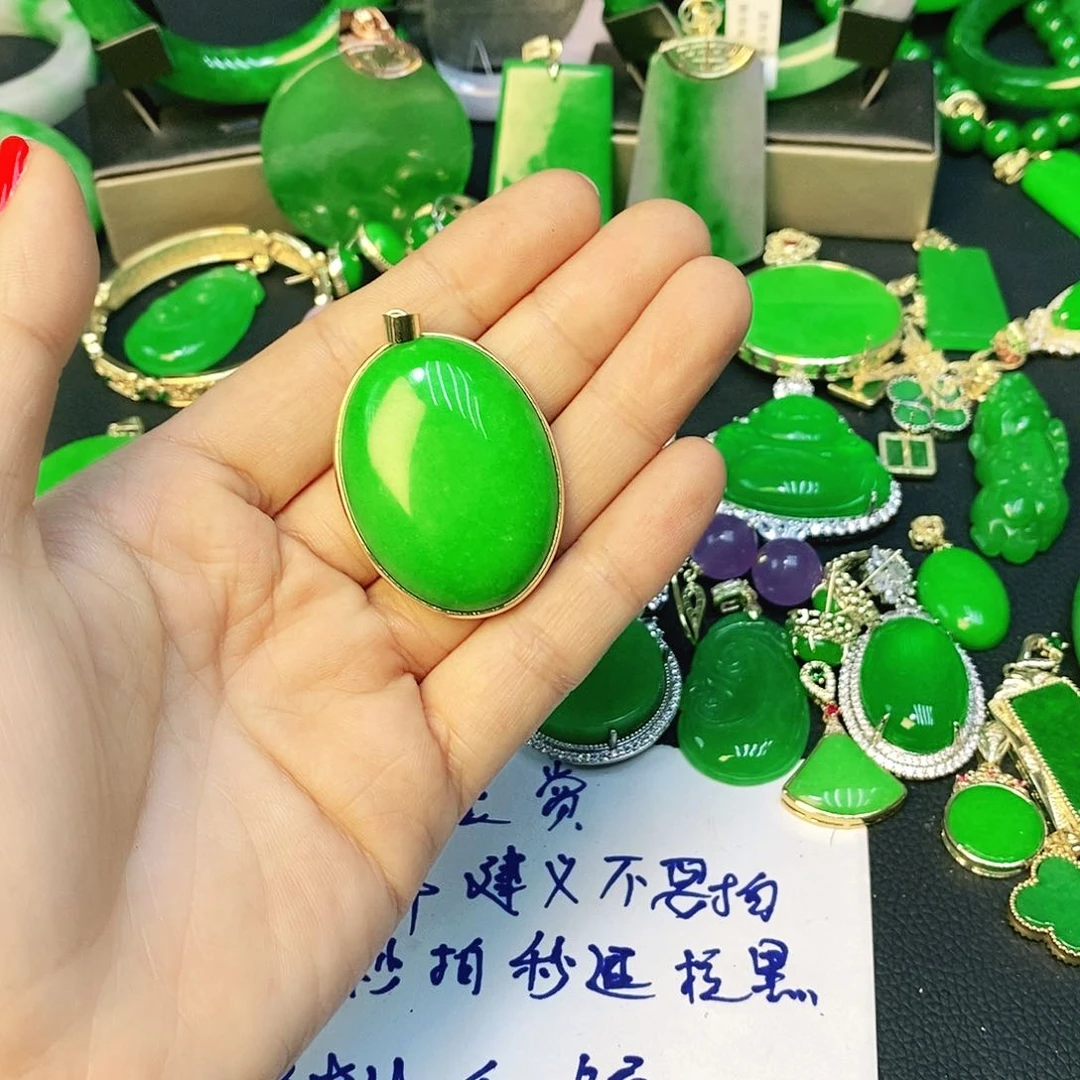 翡翠未镶嵌耳饰小*吊坠