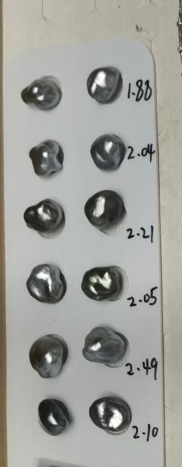 大溪地铂金灰不规则keshi素耳钉（多样发其一）