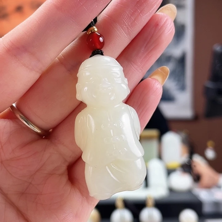 颈饰未镶嵌和田玉