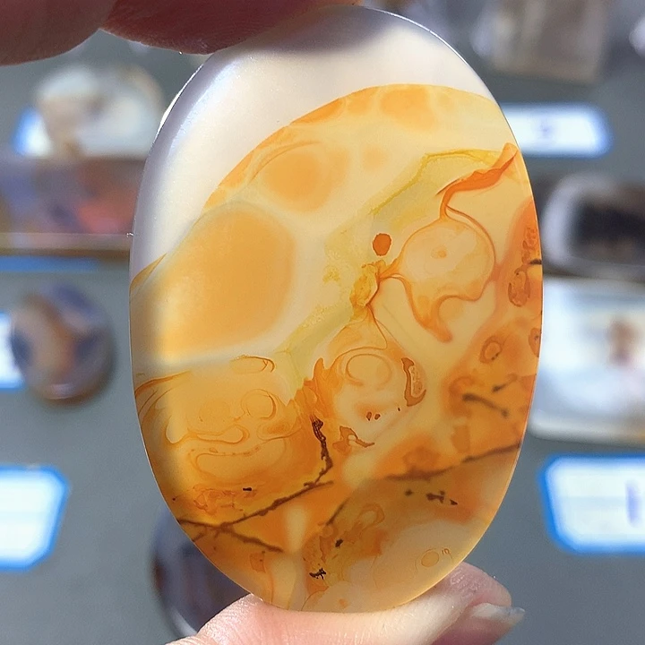 未镶嵌颈饰玛瑙/玉髓