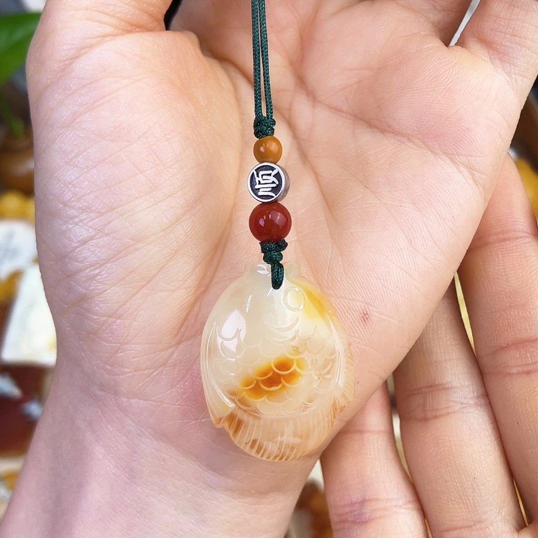 未镶嵌琥珀珠宝奇石，