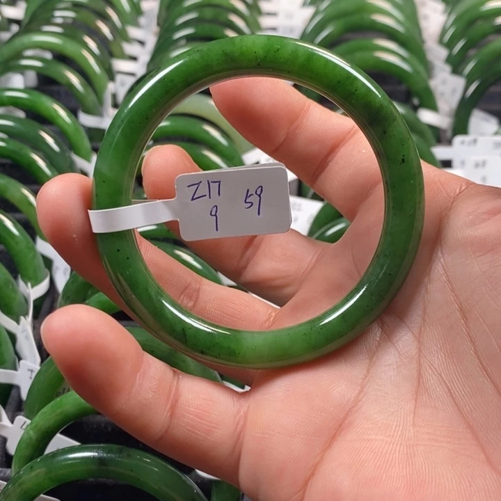 和田玉（碧玉）手镯未镶嵌59+