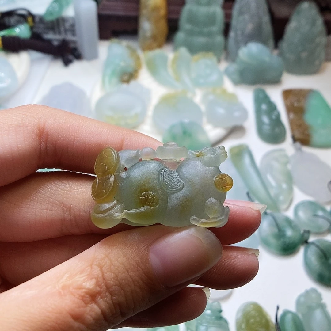 路***物定制翡翠未镶嵌唐马