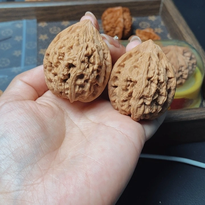 文玩核桃吊坠嘿*.大沽石