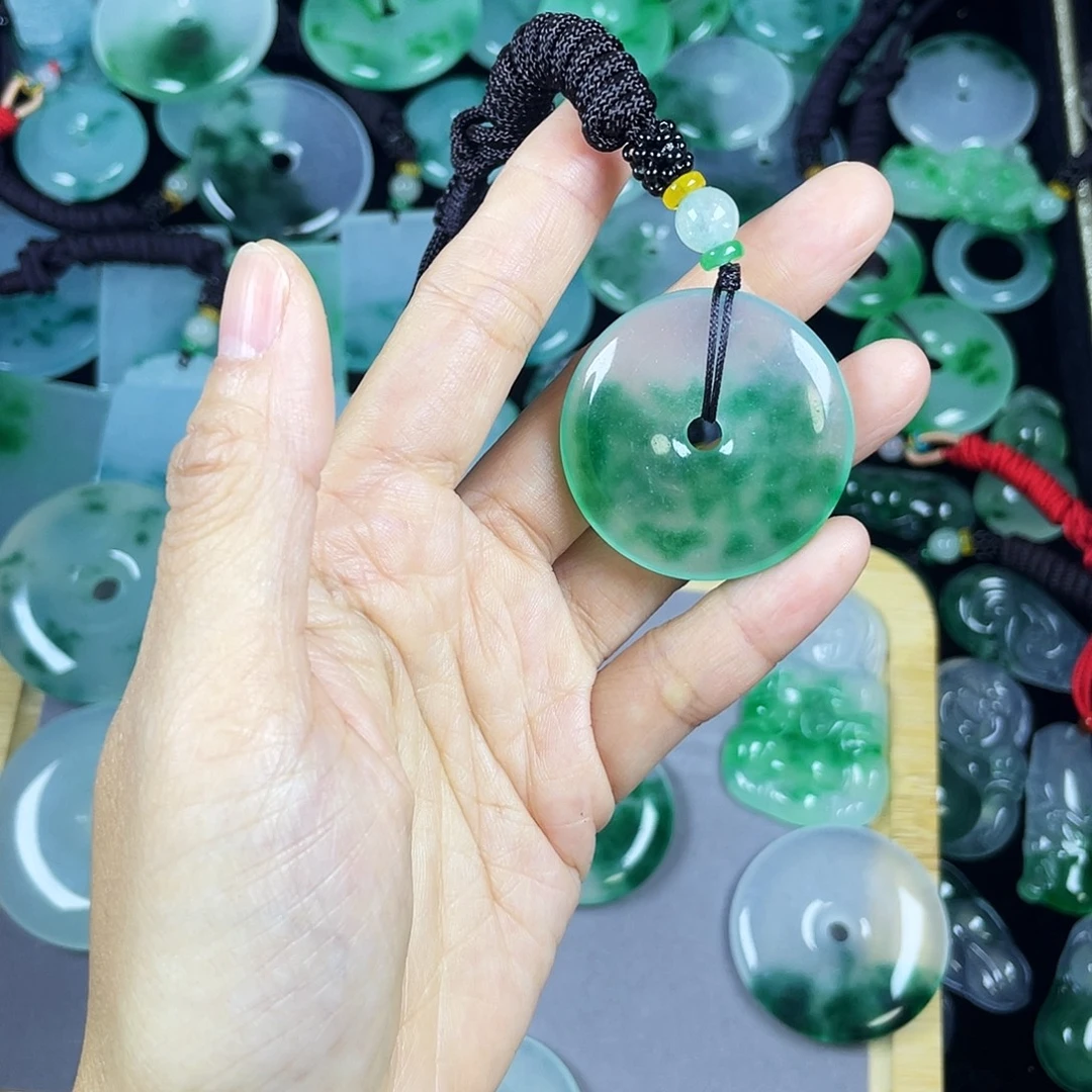 枫***子翡翠未镶嵌颈饰吊坠