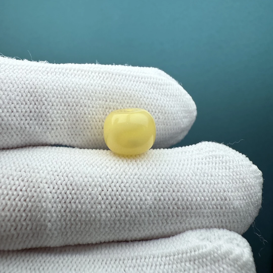 D1217【微瑕】天然原矿蜜蜡老型墩子10*8mm